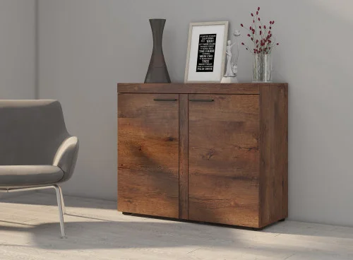 Kompaktowa komoda do salonu z szafkami RUMBA 97 cm, dąb lefkas | Komody z drzwiami Desire Furniture