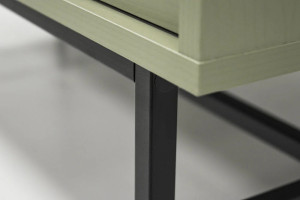 Mała szafka pod telewizor do salonu TOKYO 120 cm, eukaliptus, stelaż | Szafki RTV na nóżkach Desire Furniture