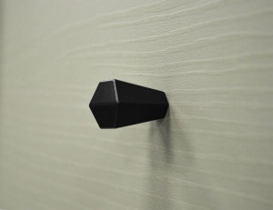 Pojemna szafka RTV TOKYO 180 cm, do salonu, eukaliptus, stelaż | Szafki RTV na nóżkach Desire Furniture