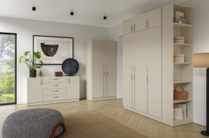Nowoczesna szafa dwudrzwiowa z metalowymi uchwytami 100 cm BRAGA - kaszmir | Szafy dwudrzwiowe Desire Furniture